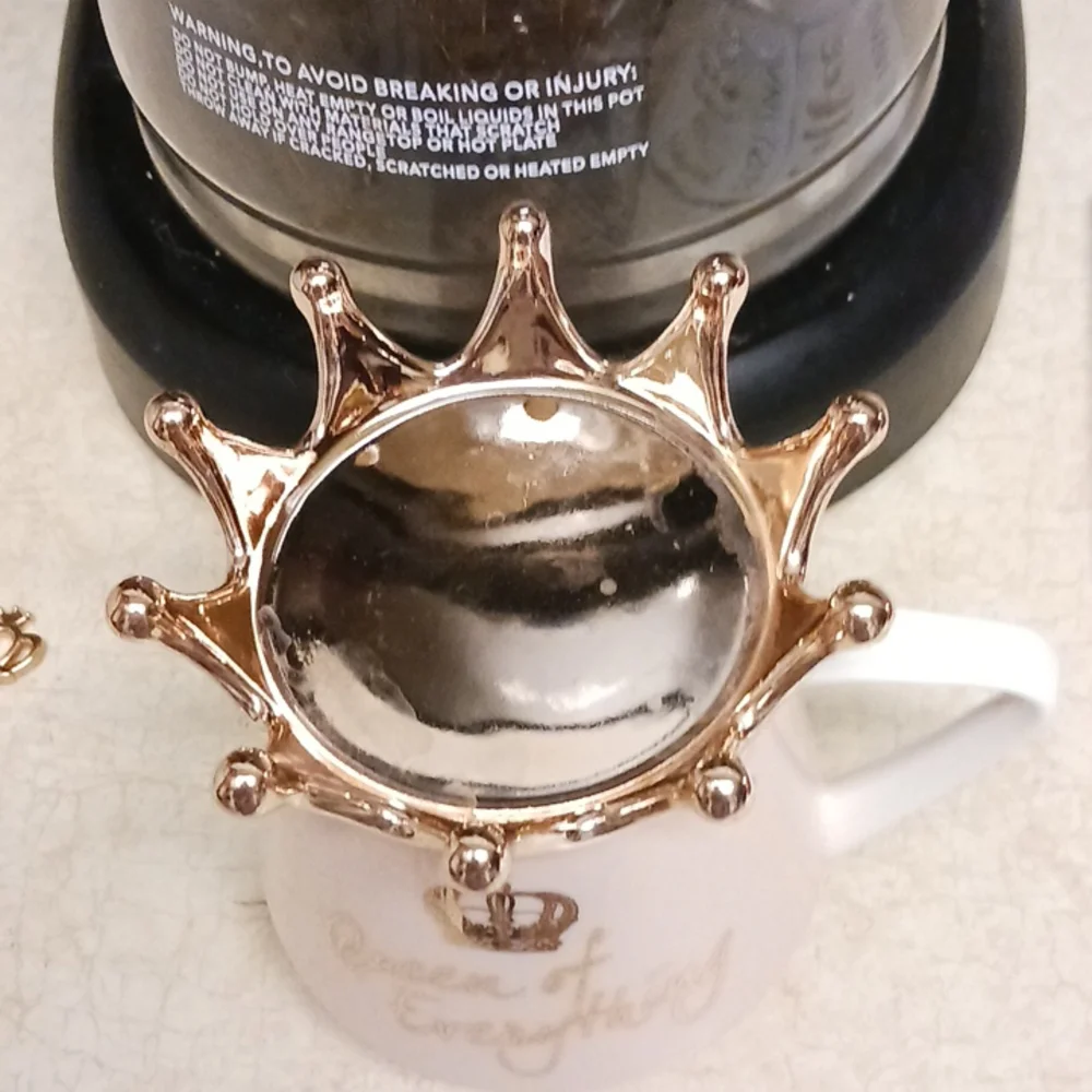 QUEEN OF EVERYTHING, GOLD CROWN TOP, PRECIOUS LIL CROWN SPOON. - Picture 3 of 5